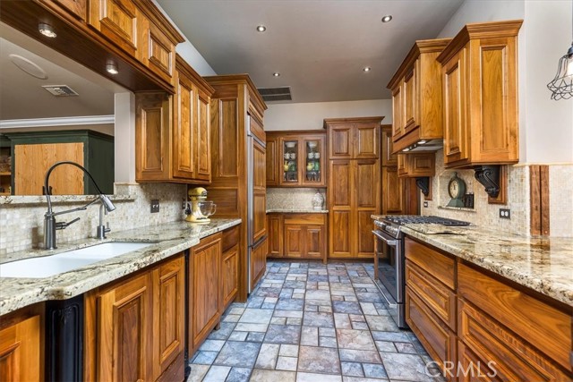 30026 Santiago Road, Temecula CA: https://media.crmls.org/medias/239df84c-3f2a-4726-ad9e-6064845bfe4f.jpg