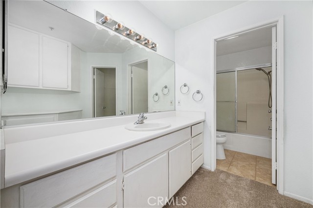 Detail Gallery Image 34 of 58 For 2800 Keller Dr #243,  Tustin,  CA 92782 - 1 Beds | 1 Baths