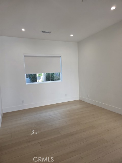 Detail Gallery Image 13 of 28 For 8546 Vanalden, Northridge,  CA 91324 - 2 Beds | 1 Baths