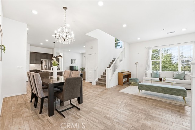 Detail Gallery Image 5 of 43 For 119 Plateau, Irvine,  CA 92618 - 3 Beds | 3 Baths