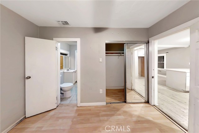 Detail Gallery Image 13 of 26 For 664 W 14th St, San Bernardino,  CA 92405 - 3 Beds | 3 Baths