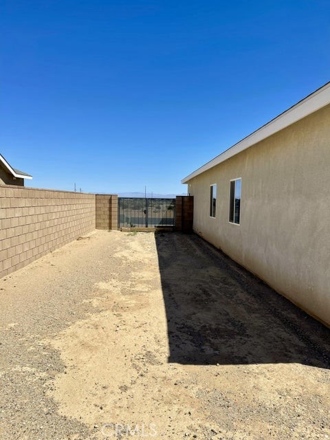 Detail Gallery Image 25 of 27 For 1013 W Church Ave, Ridgecrest,  CA 93555 - 4 Beds | 2 Baths