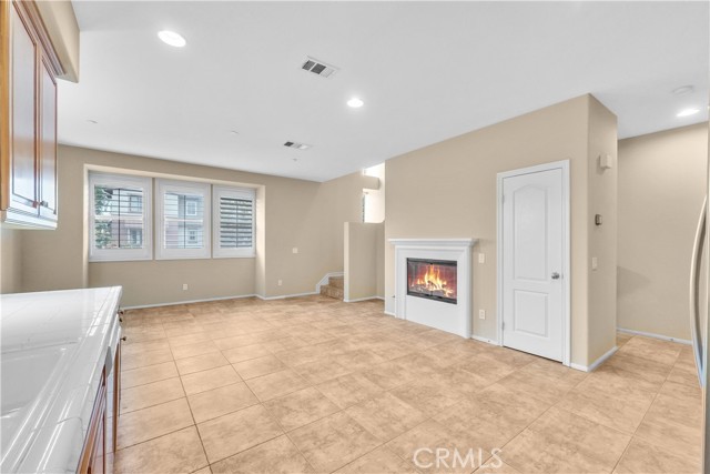 Image 16 of 27 For 284 Tustin Field Drive