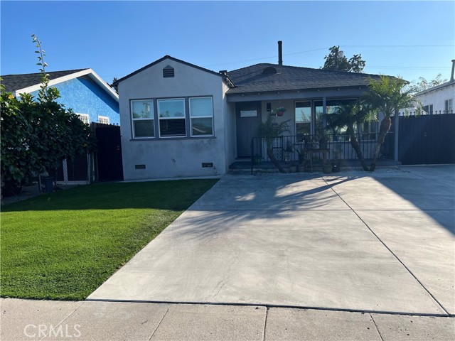 Detail Gallery Image 2 of 5 For 1126 E 106th, Los Angeles,  CA 90002 - – Beds | – Baths