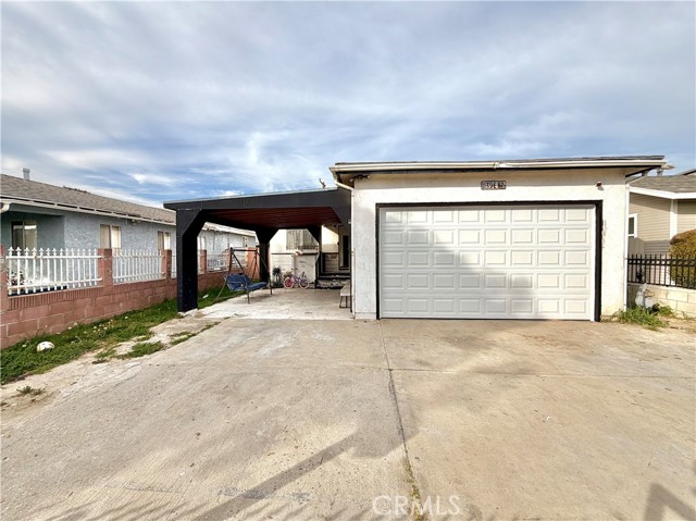 Detail Gallery Image 2 of 35 For 1139 E 82nd, Los Angeles,  CA 90001 - – Beds | – Baths