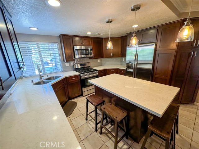 Detail Gallery Image 9 of 31 For 39825 Western Jay Way, Murrieta,  CA 92562 - 3 Beds | 2/1 Baths