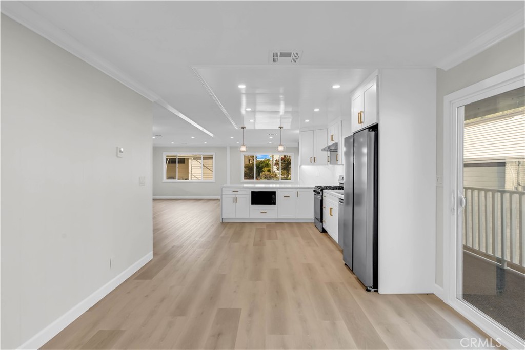 MLS #OC25276315 image #5