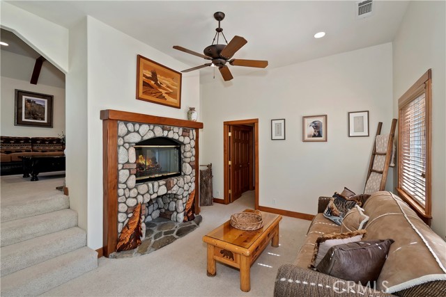 Detail Gallery Image 25 of 53 For 28637 Shenandoah, Lake Arrowhead,  CA 92352 - 4 Beds | 2/1 Baths