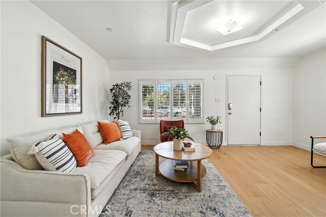 Detail Gallery Image 6 of 65 For 5841 Arroyo Dr, Los Angeles,  CA 90042 - 3 Beds | 3 Baths