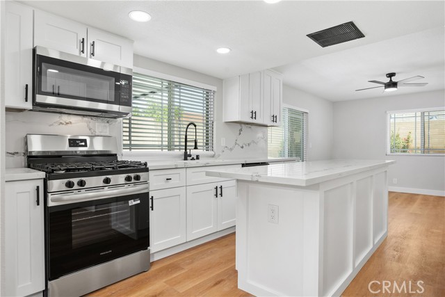 3614 S Olive Street, Santa Ana CA: https://media.crmls.org/medias/23a58559-6905-4d27-836a-c8edd4f2ca7b.jpg