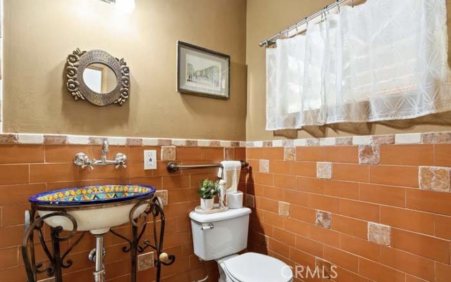 Detail Gallery Image 21 of 36 For 10630 Samoa Ave, Tujunga,  CA 91042 - 3 Beds | 2 Baths