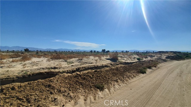 0 Ave L near 87 St East, Palmdale, California 93591, ,Land,For Sale,0 Ave L near 87 St East,CRSR23171026