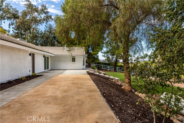 23a64c93 E2f3 48ba 926a 155aa8ae7d51