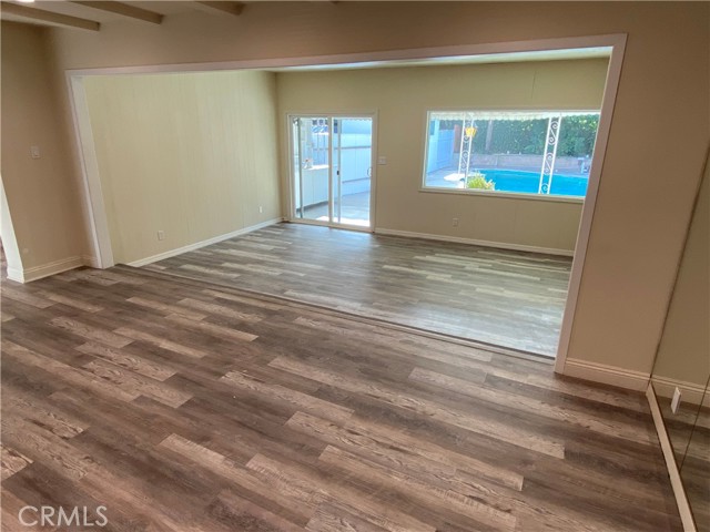 Detail Gallery Image 26 of 31 For 22148 Welby Way, Woodland Hills,  CA 91303 - 3 Beds | 2 Baths