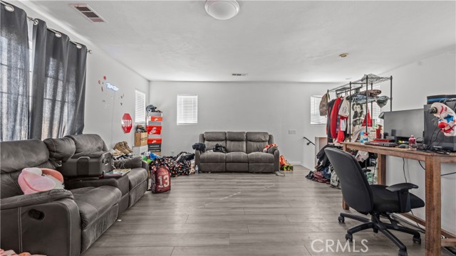 Detail Gallery Image 12 of 20 For 26259 Douglass Union, Murrieta,  CA 92563 - 3 Beds | 2/1 Baths