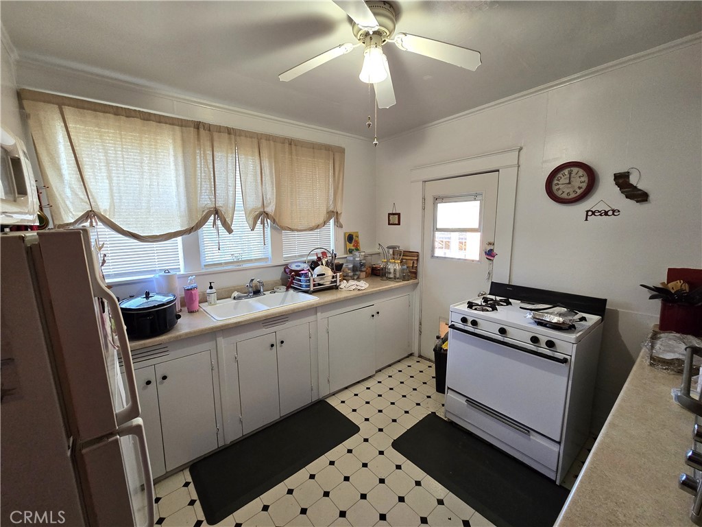 23A8D646 D3Db 4B00 Abc1 E4Bd53605Bfe 304 W Laurel Street, Willows, Ca 95988 &Lt;Span Style='BackgroundColor:transparent;Padding:0Px;'&Gt; &Lt;Small&Gt; &Lt;I&Gt; &Lt;/I&Gt; &Lt;/Small&Gt;&Lt;/Span&Gt;