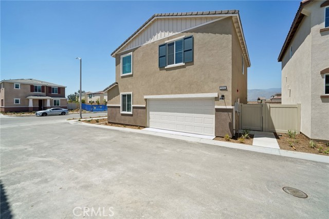 2132 Bergamot Street, Redlands CA: https://media.crmls.org/medias/23a8ed41-0b13-4489-8075-99ba42c69bad.jpg