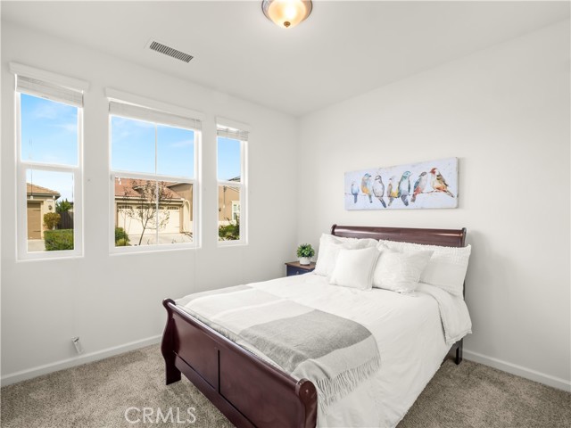 Detail Gallery Image 17 of 40 For 2318 Lombard, Clovis,  CA 93619 - 3 Beds | 2/1 Baths