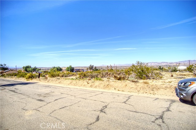 Detail Gallery Image 4 of 4 For 74653 Twilight, Twentynine Palms,  CA 92277 - – Beds | – Baths