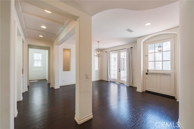 6535 Park Royal Circle, Huntington Beach CA: https://media.crmls.org/medias/23aa01ad-dc84-46ae-ac44-08fe0dedb3dd.jpg