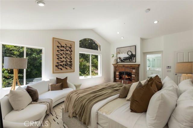 Detail Gallery Image 20 of 55 For 5985 Vista De La Luz, Woodland Hills,  CA 91367 - 4 Beds | 3/1 Baths