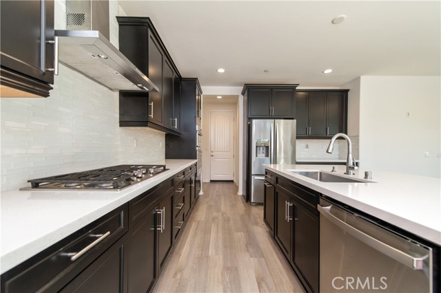 Detail Gallery Image 9 of 40 For 8773 Bay Laurel St, Chino,  CA 91708 - 5 Beds | 3/1 Baths