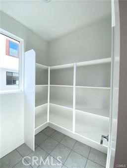 Detail Gallery Image 13 of 26 For 402 Transport, Tustin,  CA 92782 - 4 Beds | 3/1 Baths