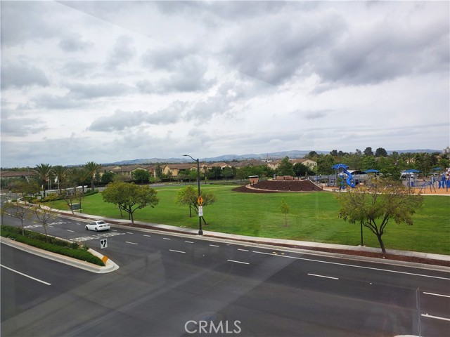 Detail Gallery Image 26 of 31 For 430 Transport, Tustin,  CA 92782 - 4 Beds | 3/1 Baths