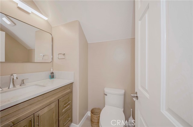 5338 S Chariton Avenue, Ladera Heights CA: https://media.crmls.org/medias/23abc87c-b954-47c7-b841-a56333516488.jpg