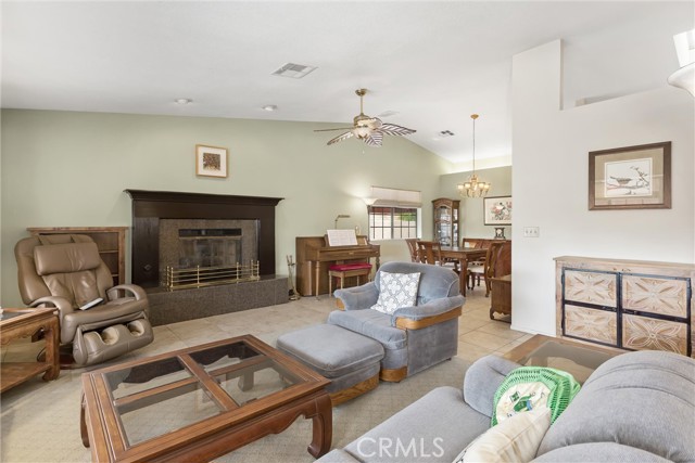 Detail Gallery Image 9 of 48 For 9551 Congressional, Desert Hot Springs,  CA 92240 - 2 Beds | 2 Baths