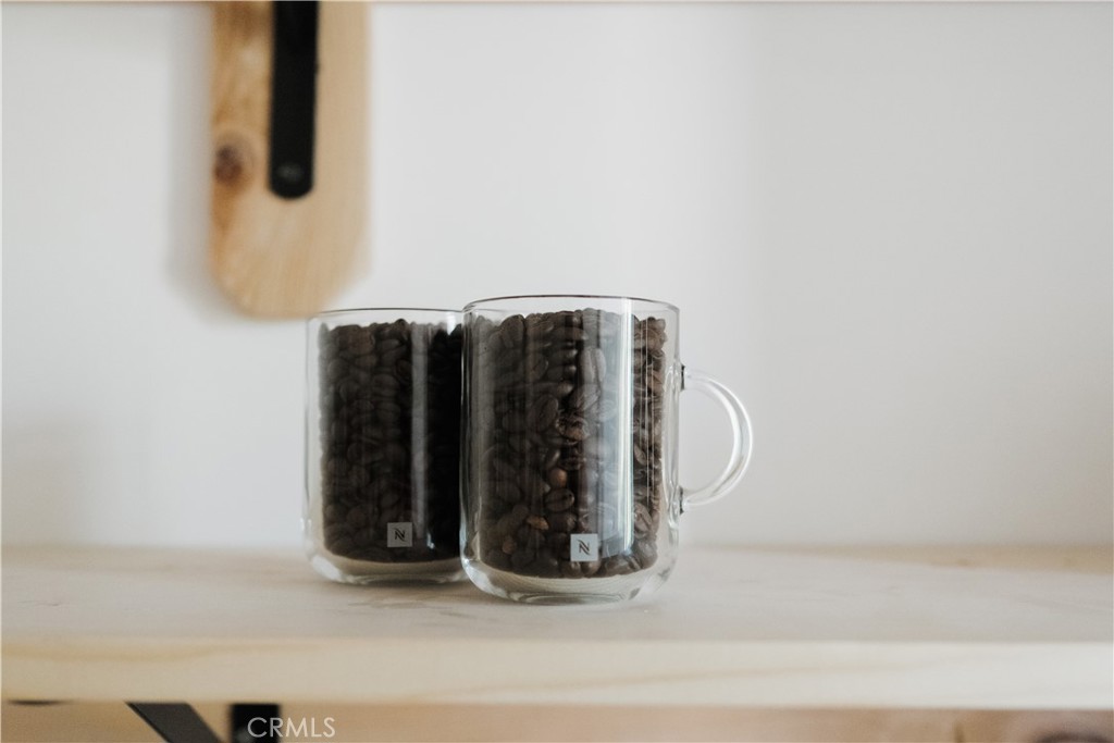 https://media.crmls.org/medias/23acd76e-3a5d-4888-aa73-2064216483a3.jpg?preset=X-Large