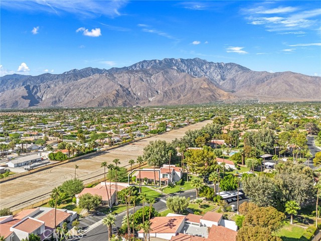 2521 N Whitewater Club Dr, Residence D, Palm Springs, CA 92262