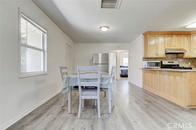 Detail Gallery Image 16 of 64 For 3352 Montrose, La Crescenta,  CA 91214 - 3 Beds | 3 Baths