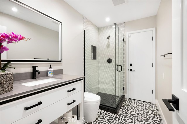 Detail Gallery Image 22 of 53 For 22455 Needles St, Chatsworth,  CA 91311 - 4 Beds | 3 Baths