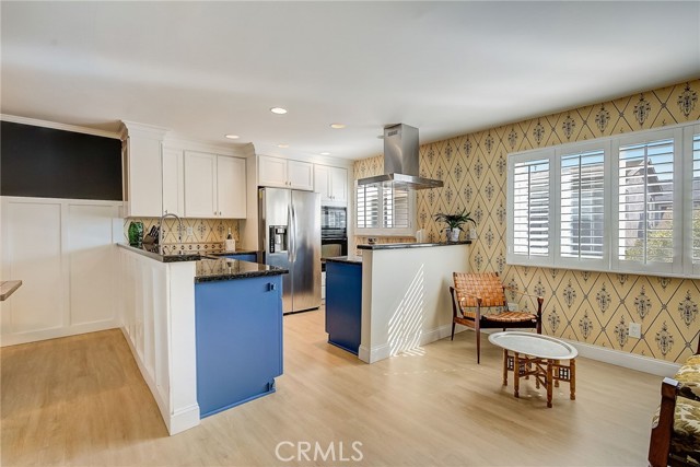 2112 Warfield Avenue, Redondo Beach, California 90278, 2 Bedrooms Bedrooms, ,2 BathroomsBathrooms,Residential,Sold,Warfield,SB23170647