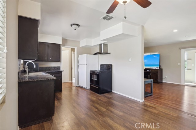 Detail Gallery Image 19 of 26 For 23869 Tocaloma Rd, Apple Valley,  CA 92307 - 3 Beds | 2 Baths