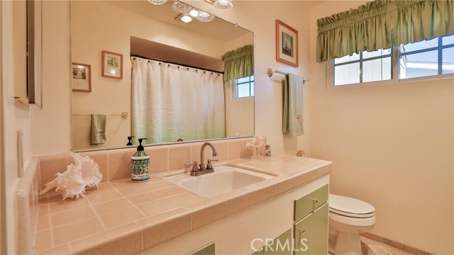 Detail Gallery Image 42 of 71 For 635 W 16th, Upland,  CA 91784 - 3 Beds | 2 Baths