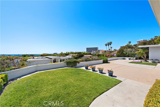Detail Gallery Image 42 of 48 For 2501 Blue Water, Corona Del Mar,  CA 92625 - 4 Beds | 2/1 Baths