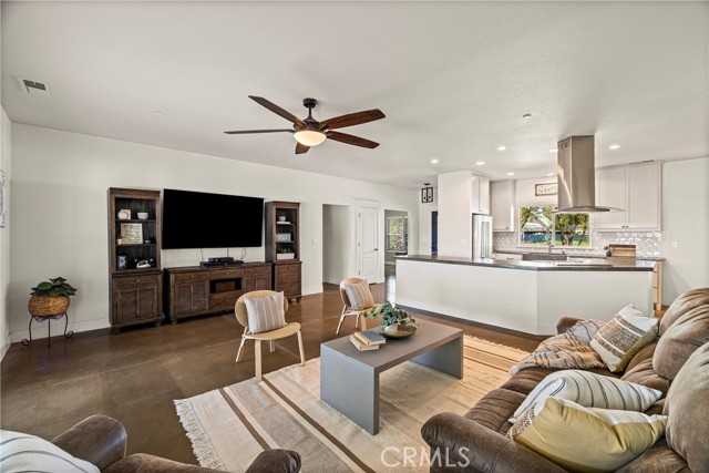 Detail Gallery Image 12 of 48 For 4209 Caballo Way, Chico,  CA 95973 - 3 Beds | 2/1 Baths