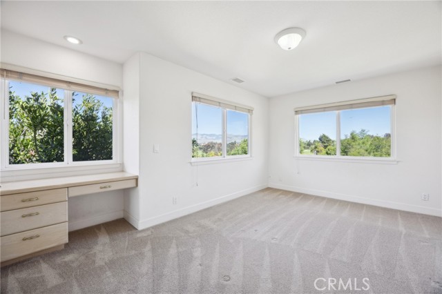 993 Las Palmas Way, San Luis Obispo CA: https://media.crmls.org/medias/23b0f358-842b-4342-969d-288182c2cdee.jpg