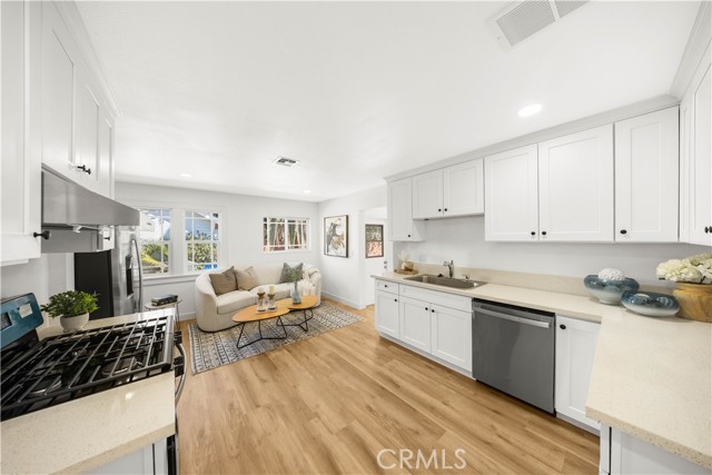 Detail Gallery Image 12 of 35 For 332 Chester Pl, Pomona,  CA 91768 - 4 Beds | 2 Baths