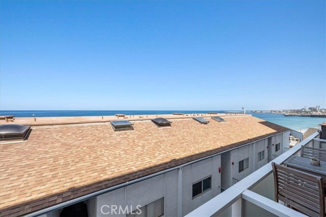 615 Esplanade, Redondo Beach, California 90277, 1 Bedroom Bedrooms, ,1 BathroomBathrooms,Residential,Sold,Esplanade,SB23132573