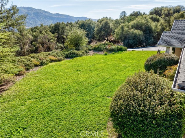 Detail Gallery Image 9 of 49 For 41801 Loch Lomond Ln, Oakhurst,  CA 93644 - 4 Beds | 2 Baths