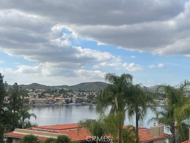 Detail Gallery Image 4 of 20 For 22637 Cascade, Canyon Lake,  CA 92587 - 3 Beds | 2/1 Baths