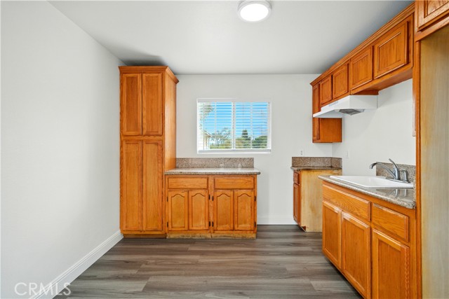 5166 McCallum Avenue, South Gate CA: https://media.crmls.org/medias/23b43db7-d130-4e31-991d-ff3d573ad893.jpg
