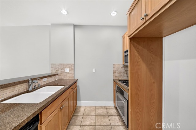 2367 Jefferson St, 110 photo 9