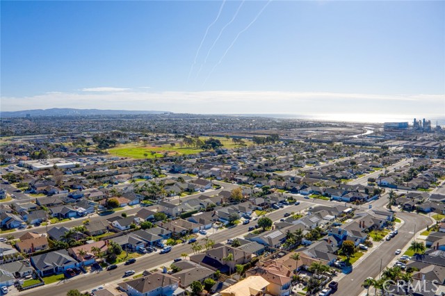 21131 Greenboro Lane, Huntington Beach CA: https://media.crmls.org/medias/23b58df4-adc5-4bdb-ad2c-ba9654c8f51f.jpg