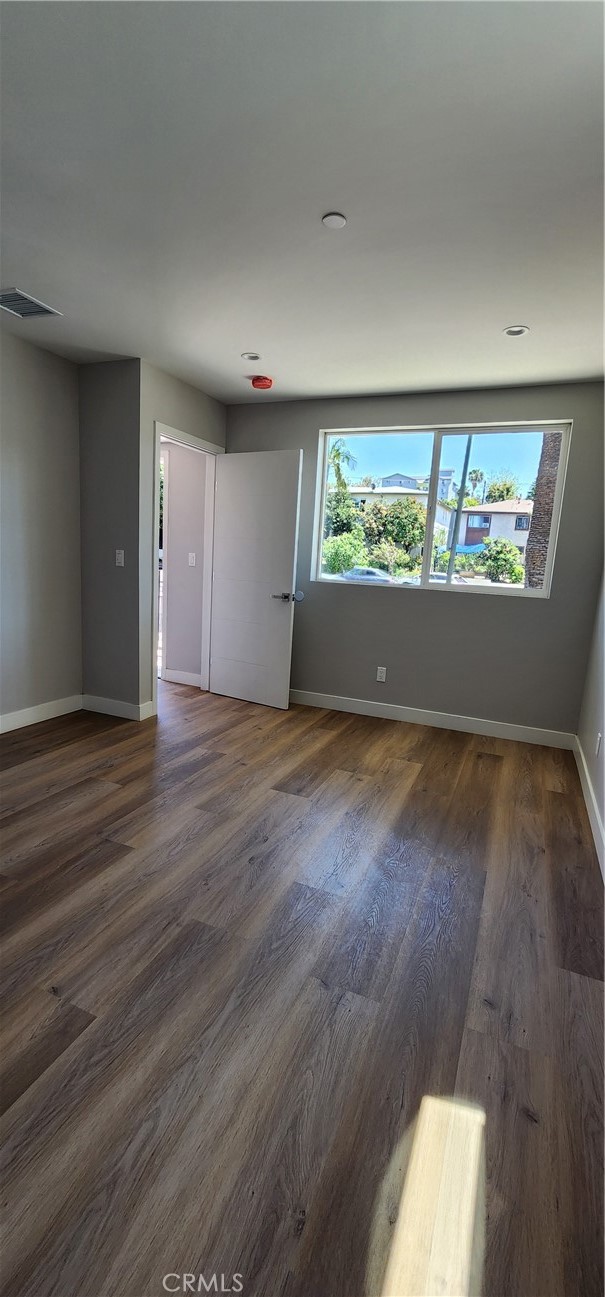 117 S Rampart Blvd, Los Angeles CA: https://media.crmls.org/medias/23b5ac4e-4a0a-4214-9dc9-5725f1cad421.jpg