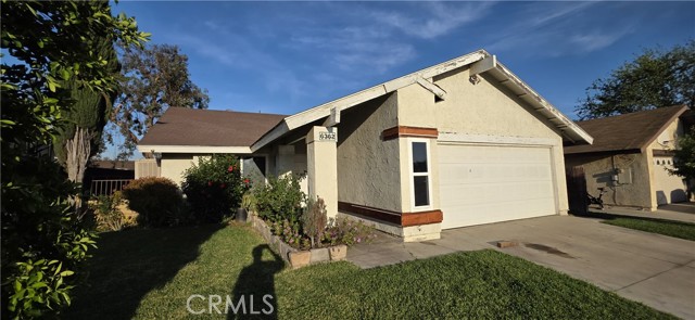 Detail Gallery Image 2 of 18 For 6362 Candle Light, Jurupa Valley,  CA 92509 - 4 Beds | 2 Baths