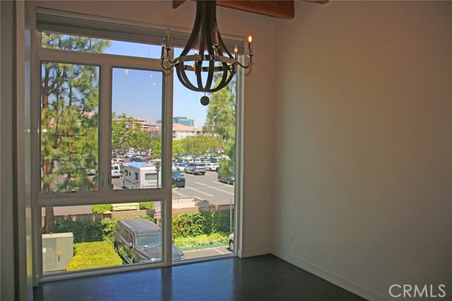 Detail Gallery Image 8 of 34 For 113 E City Place Dr, Santa Ana,  CA 92705 - 1 Beds | 2/1 Baths